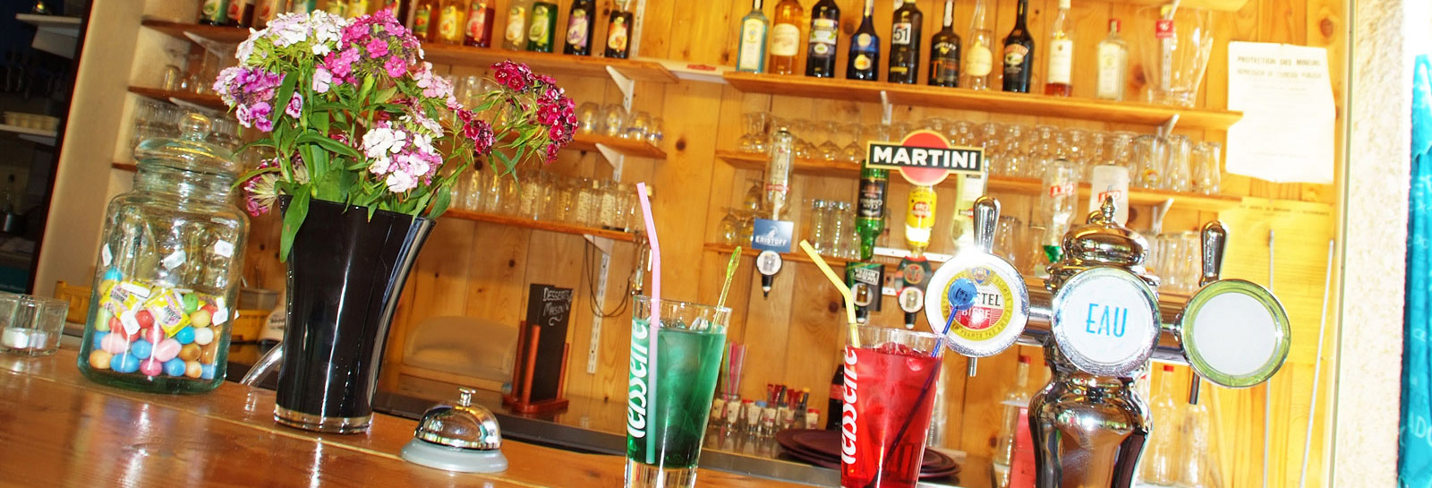 bar